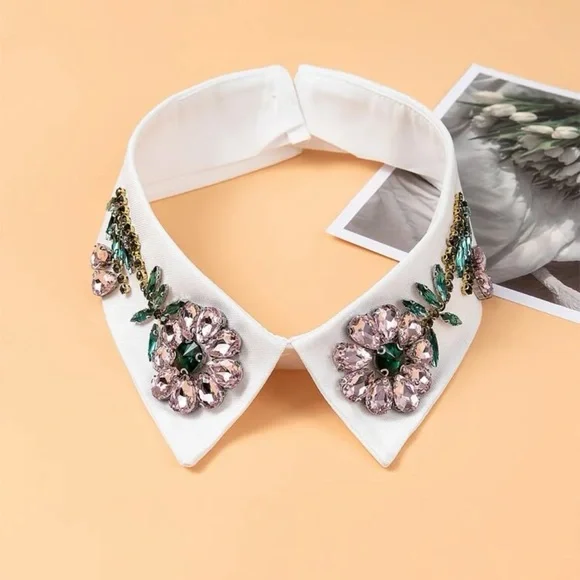 💎 Embellished Dickey Collar 💎 - Picture 2 of 5